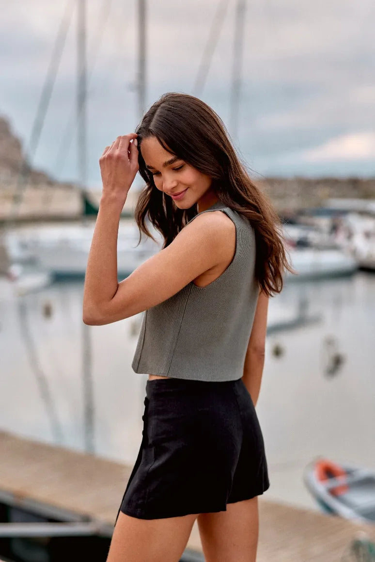 Falda short Sol negro lino