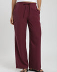 Pantalón mujer coral burdeo Froens