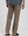 Pantalón hombre lino taupe Froens