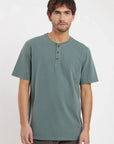 Polera manga corta hombre Mao verde oscuro Froens