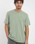 Polera manga corta hombre Ovalo verde claro Froens