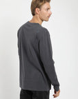 Polera manga larga hombre Fungi grafito - Algodón orgánico
