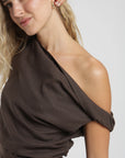 Vestido corto asimétrico café Froens