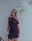 Vestido corto asimétrico negro Froens