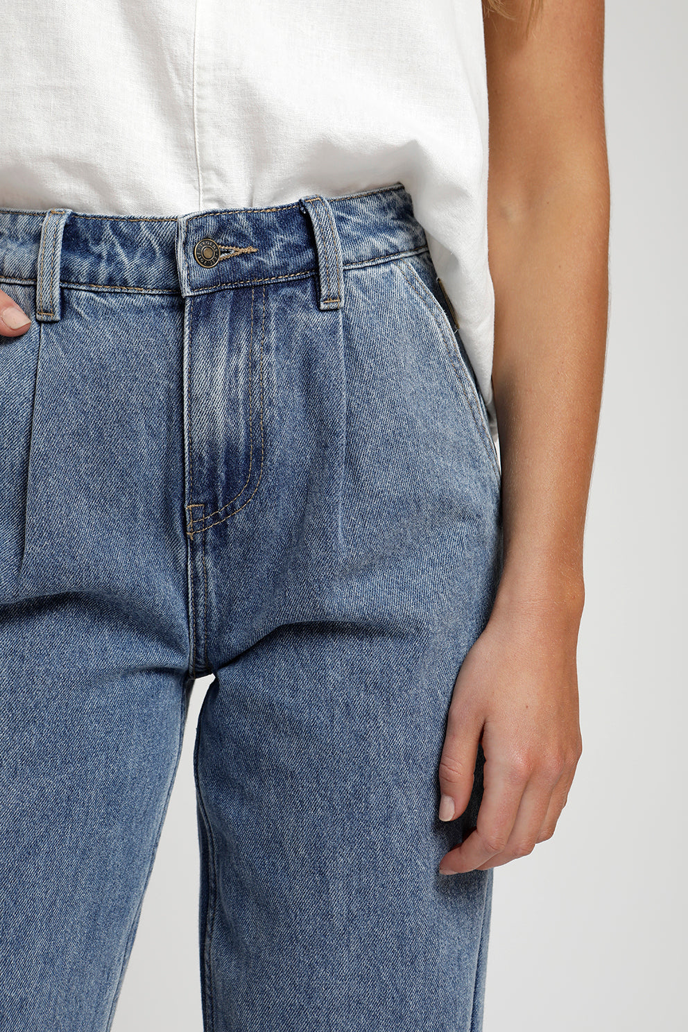 Jeans mujer Pinzas celeste