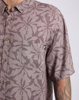 Camisa manga corta Viscosa Print Tropical rosa