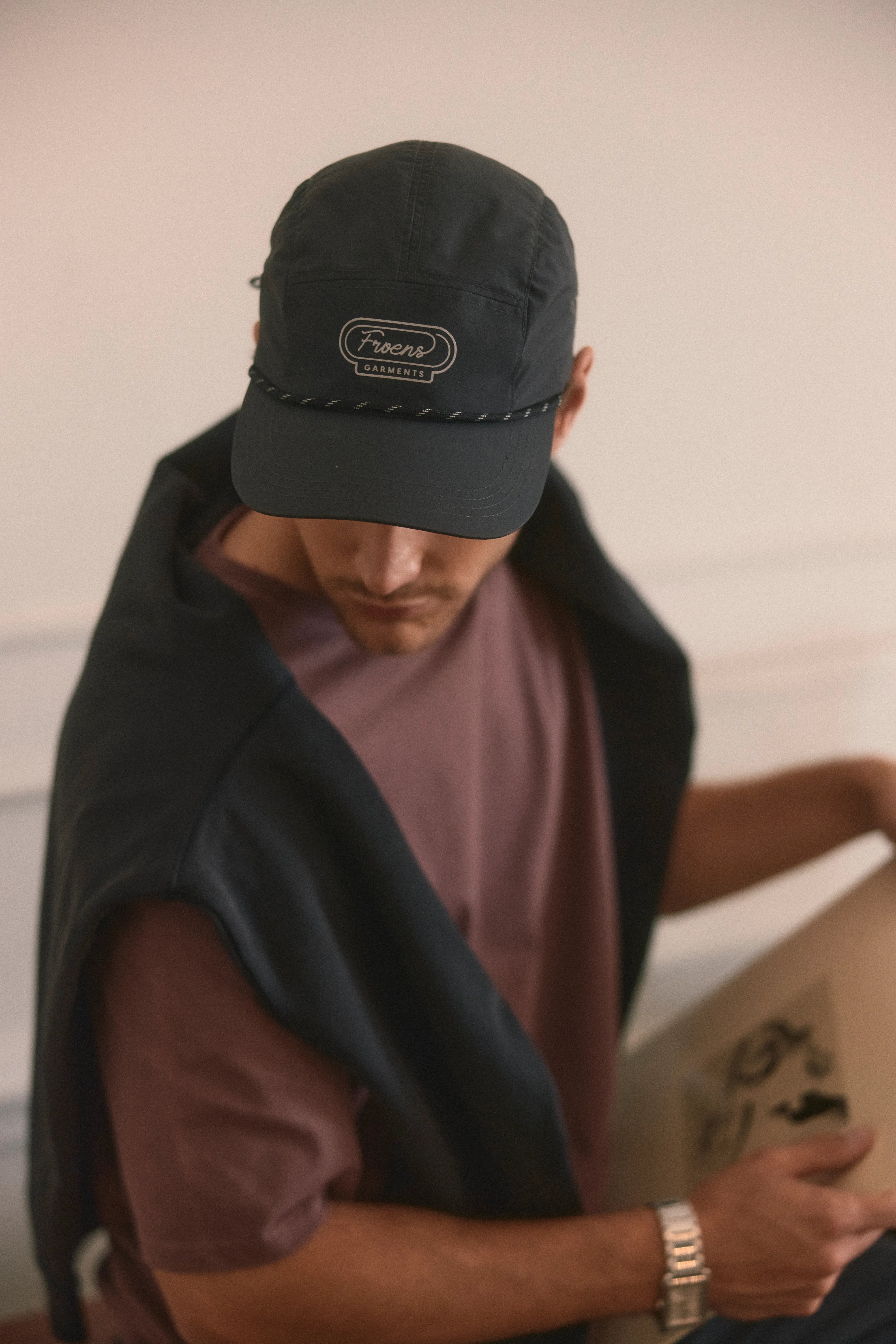Jockey Logo grafito