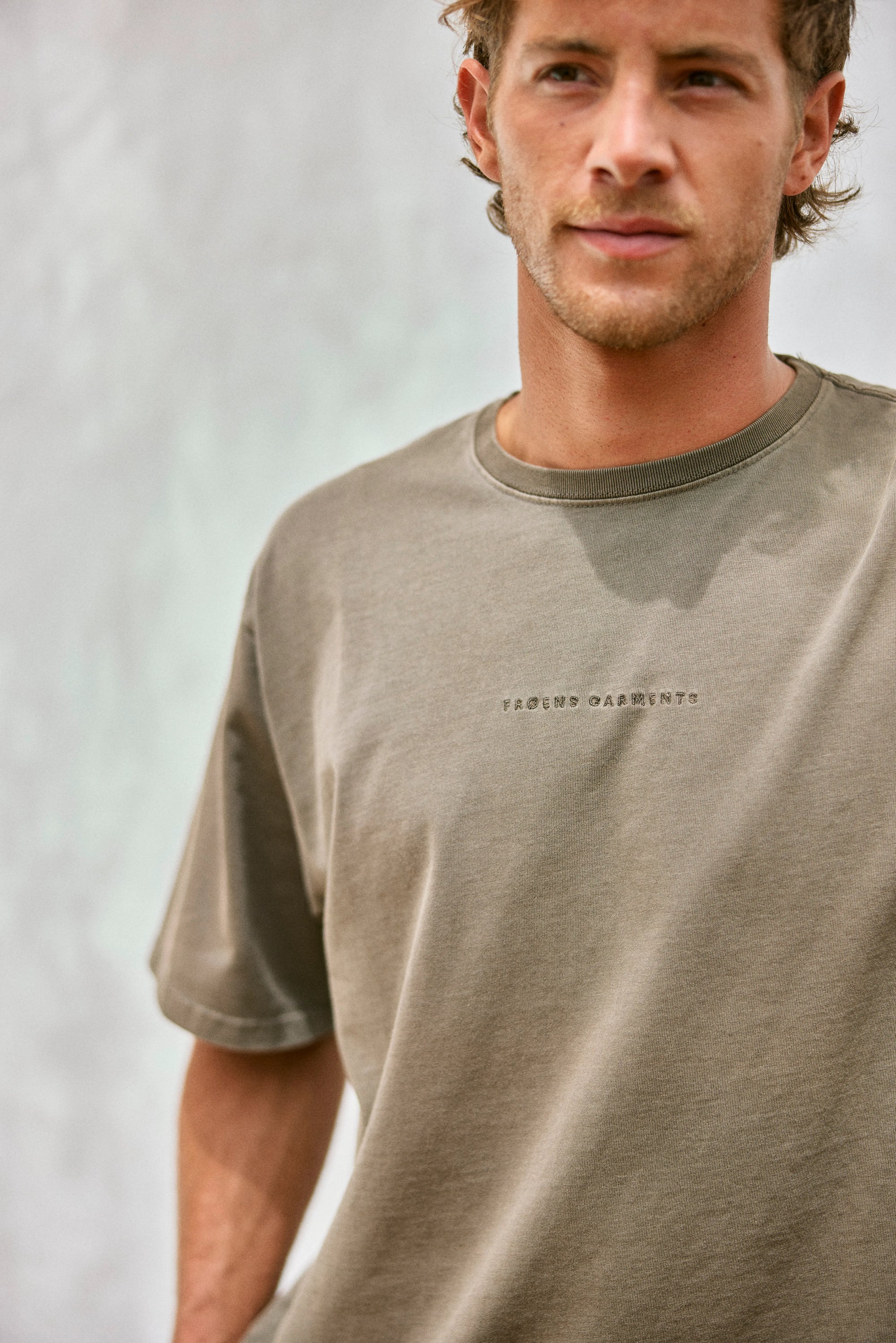 Polera manga corta hombre Oversize café - Algodón orgánico - Frøens