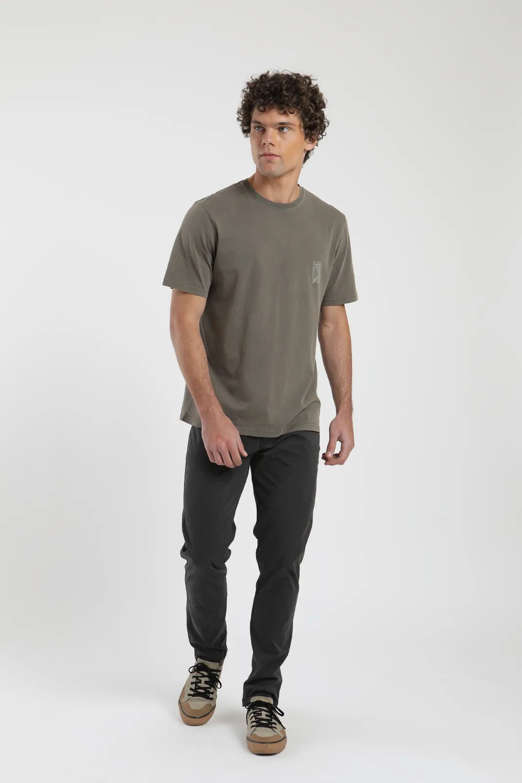 Polera manga corta hombre Hojas café - Algodón orgánico