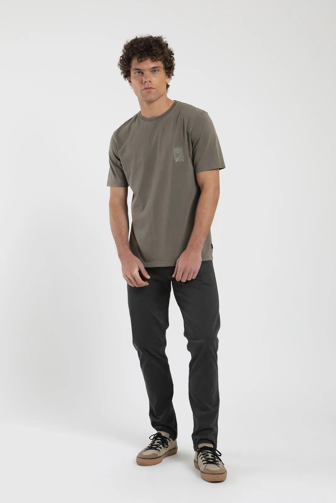 Polera manga corta hombre Hojas café - Algodón orgánico