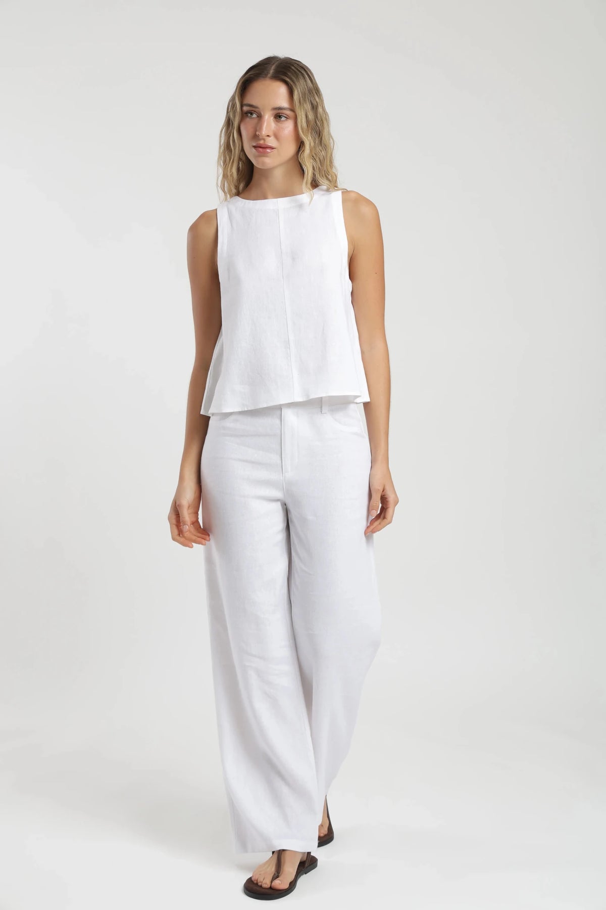 Blusa sin mangas caulle blanco Froens