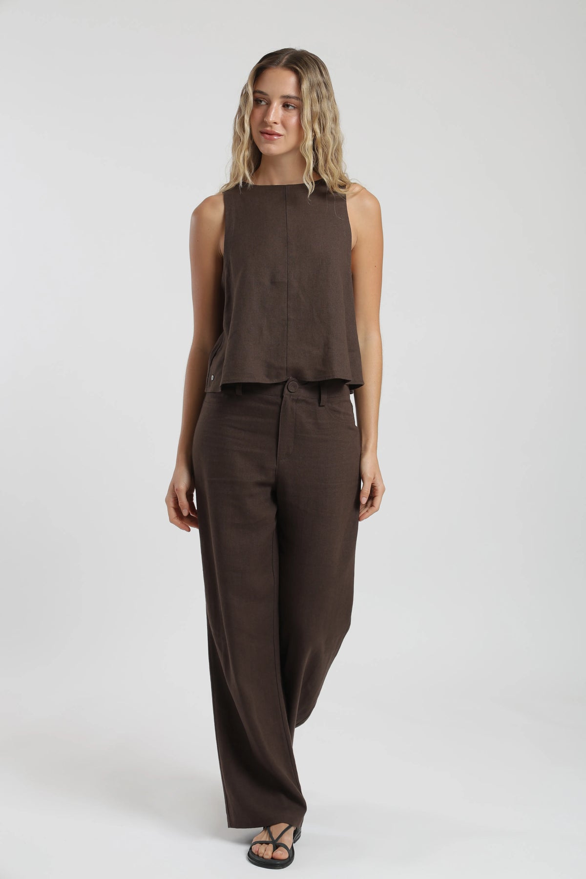 Blusa sin mangas caulle café Froens