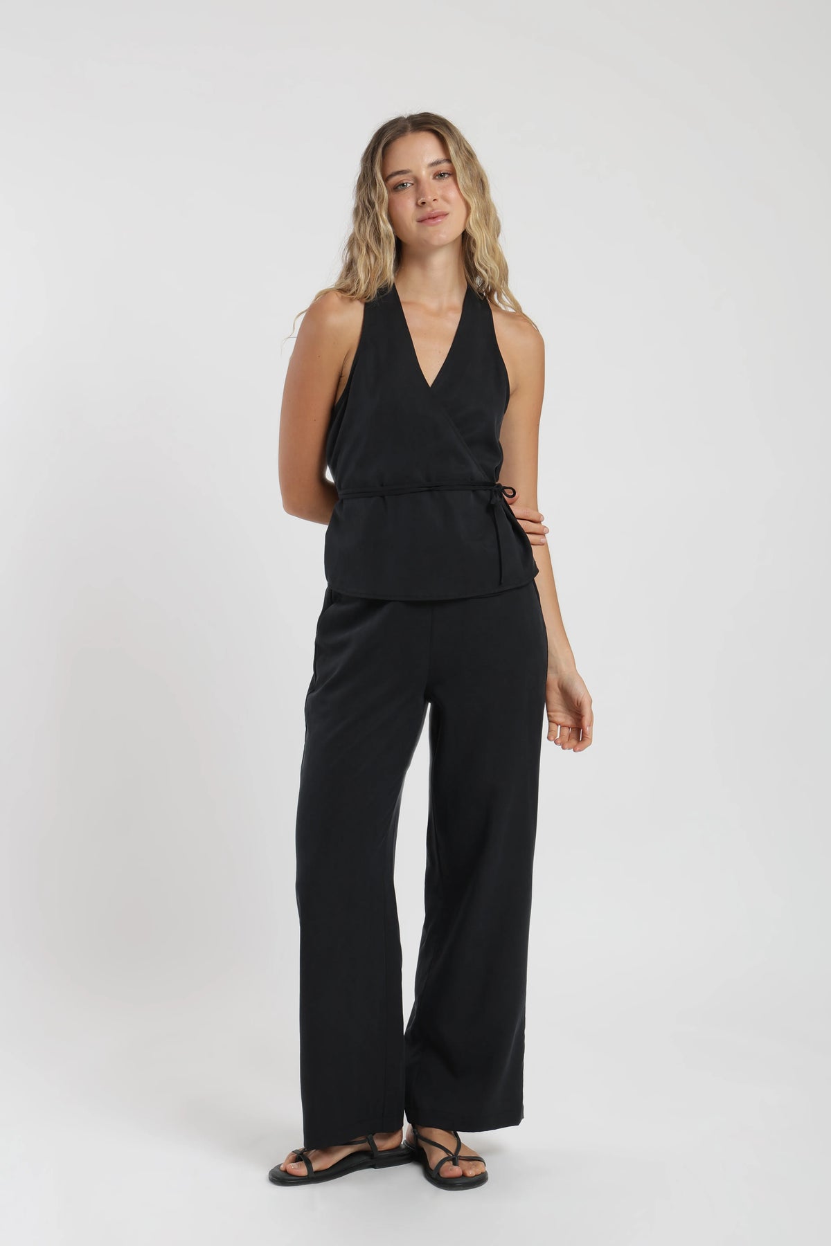 Blusa sin mangas sydney negro Froens