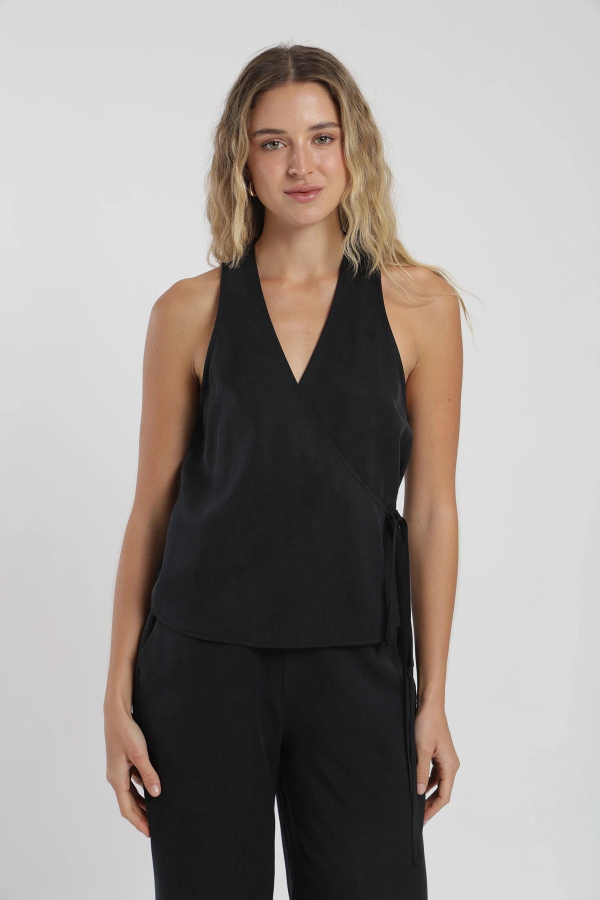 Blusa sin mangas sydney negro Froens