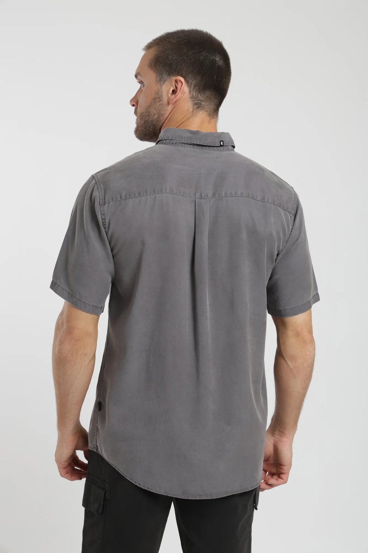 Camisa manga corta puelche gris oscuro Froens