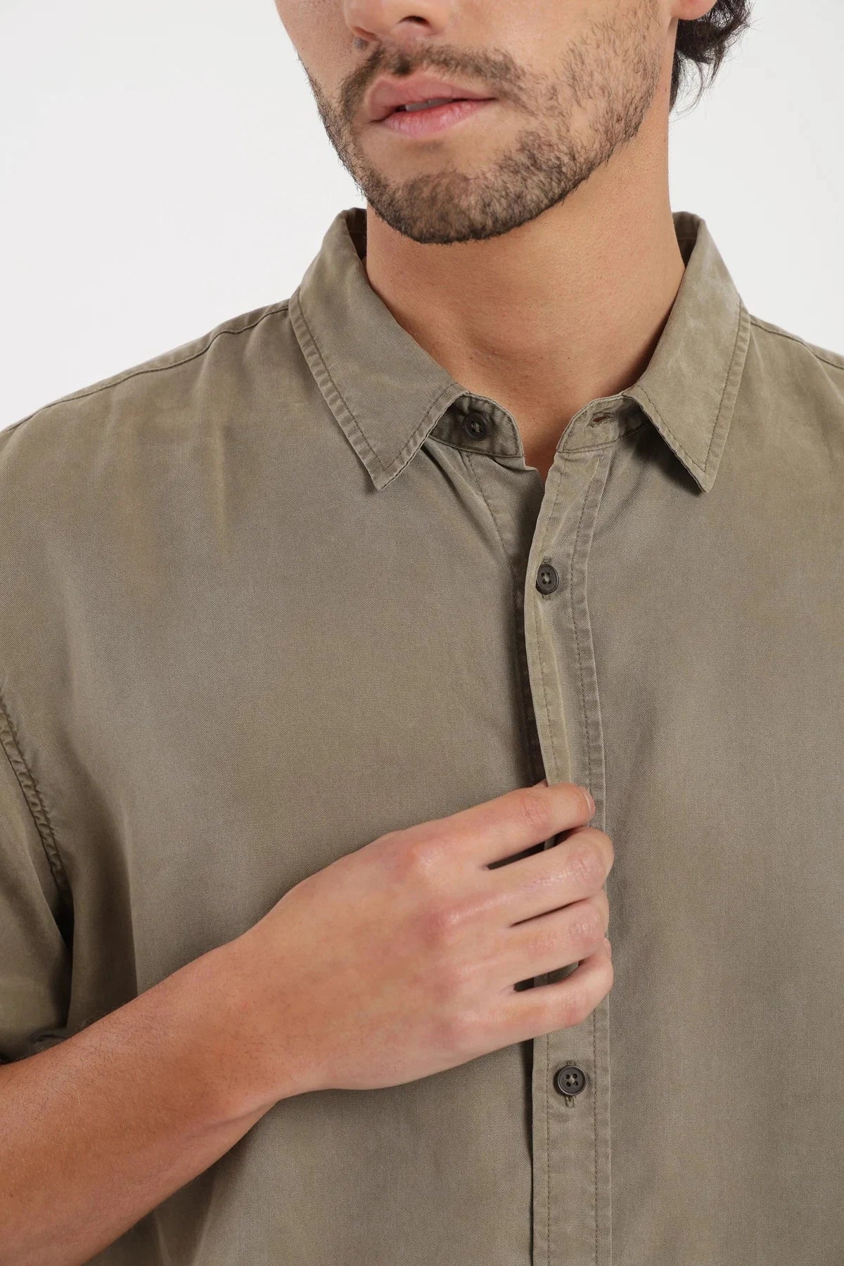Camisa manga corta Puelche olivo Froens