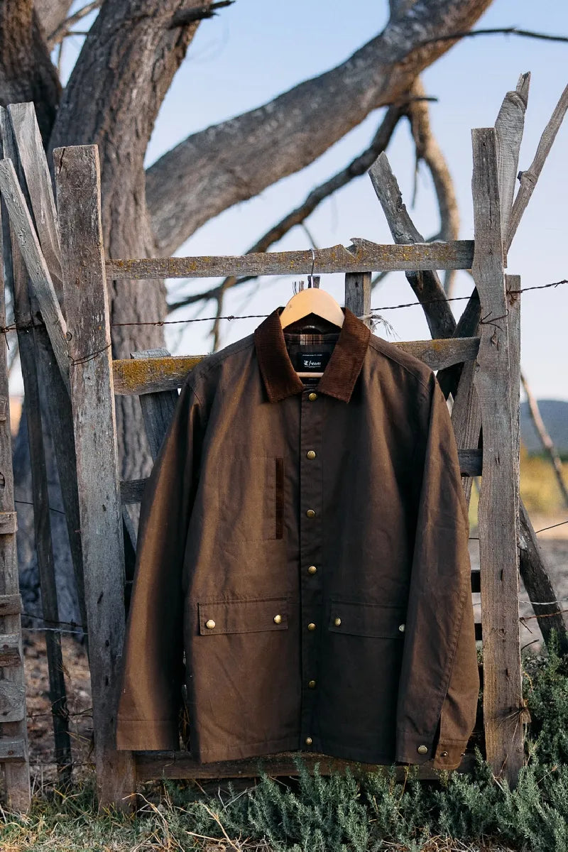 Chaqueta hombre Llanquihue waxed café - Main Image