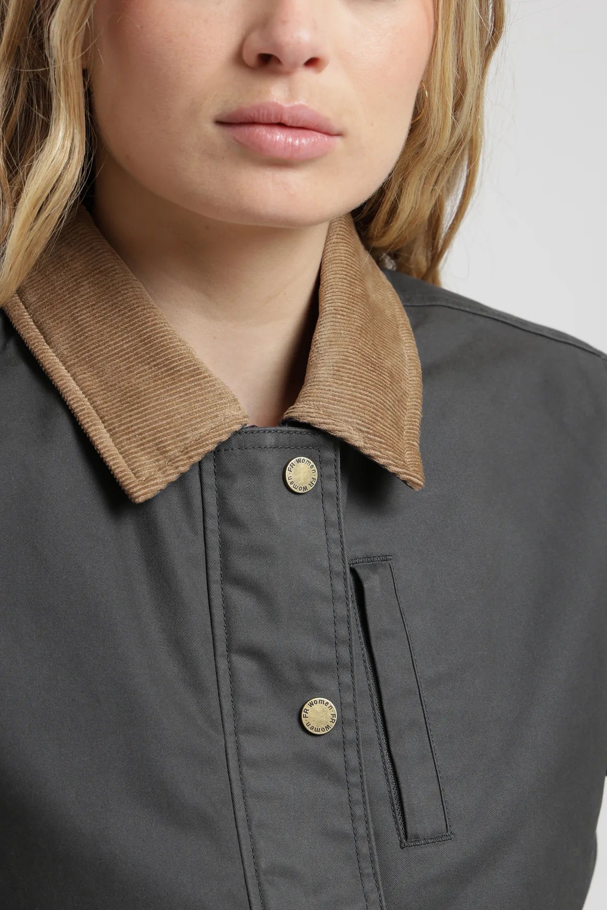 Chaqueta mujer Rocío olivo - Algodón orgánico waxed - Frøens