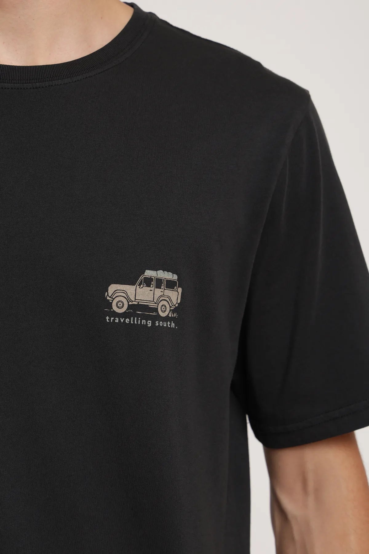 Polera manga corta hombre Auto negro - Algodón orgánico - Frøens