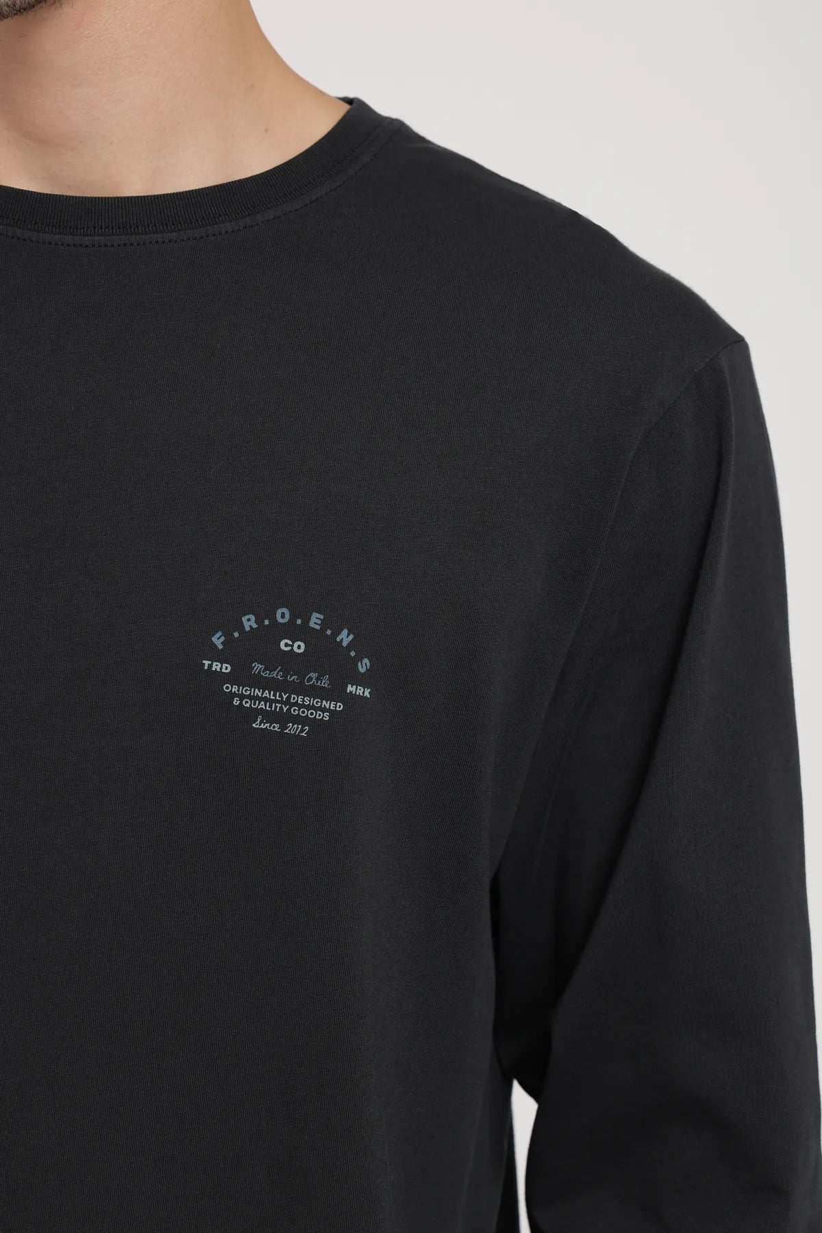 Polera manga larga hombre Text negro - Algodón orgánico - Frøens