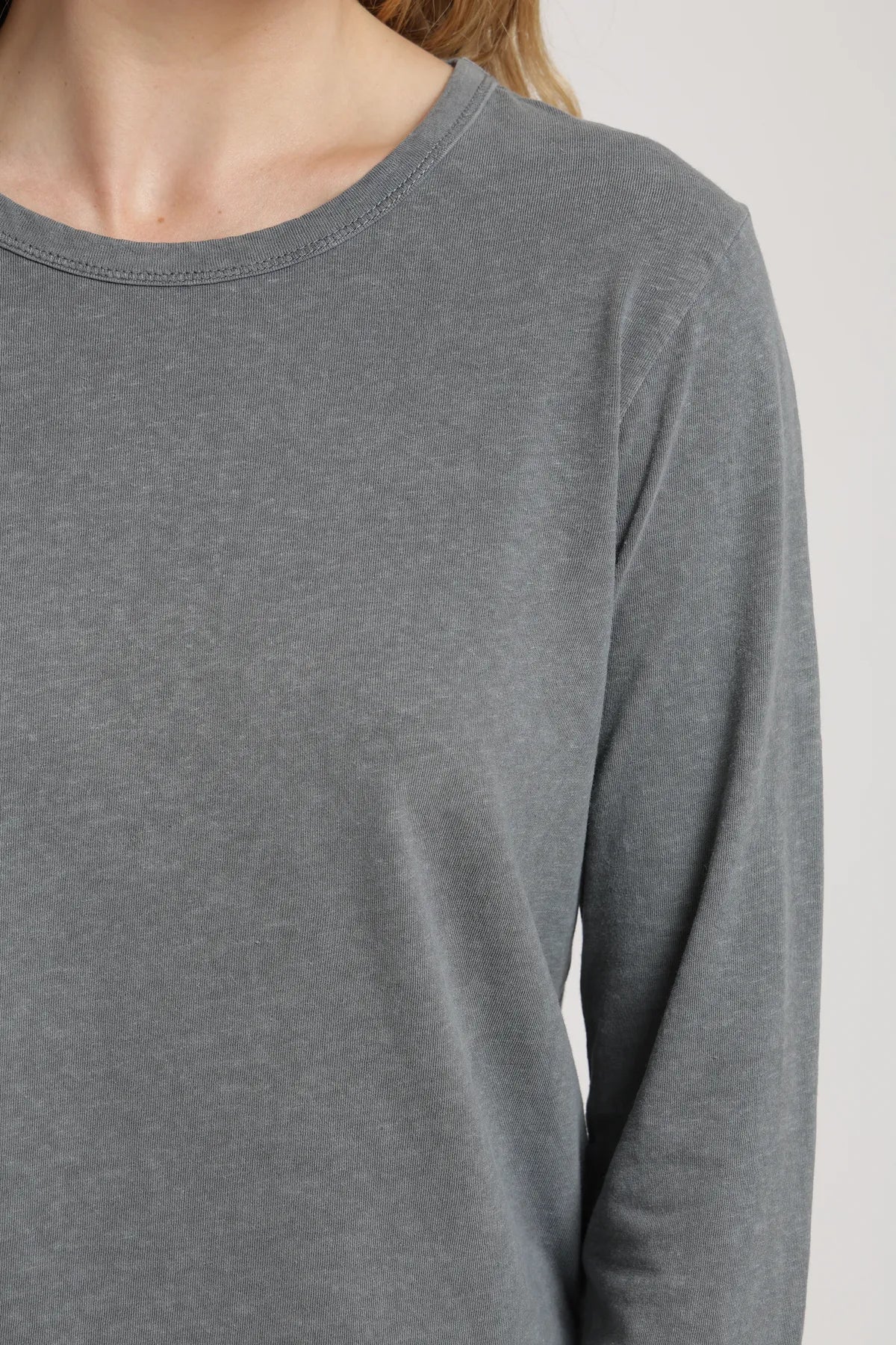 Polera manga larga mujer Lino grafito - Frøens