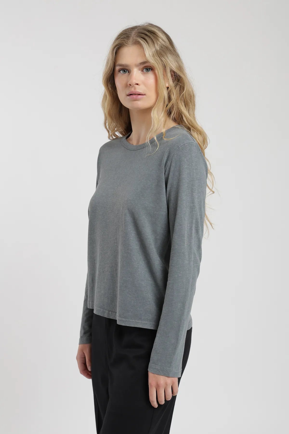 Polera manga larga mujer Lino grafito - Frøens