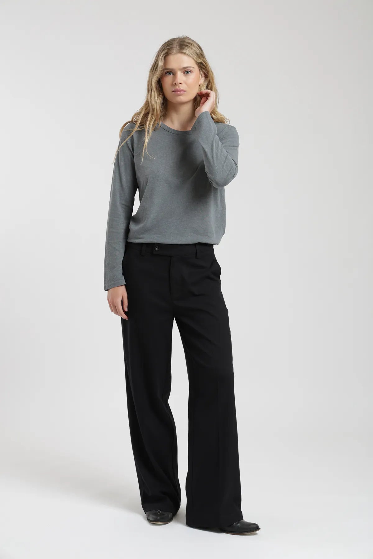 Polera manga larga mujer Lino grafito - Frøens