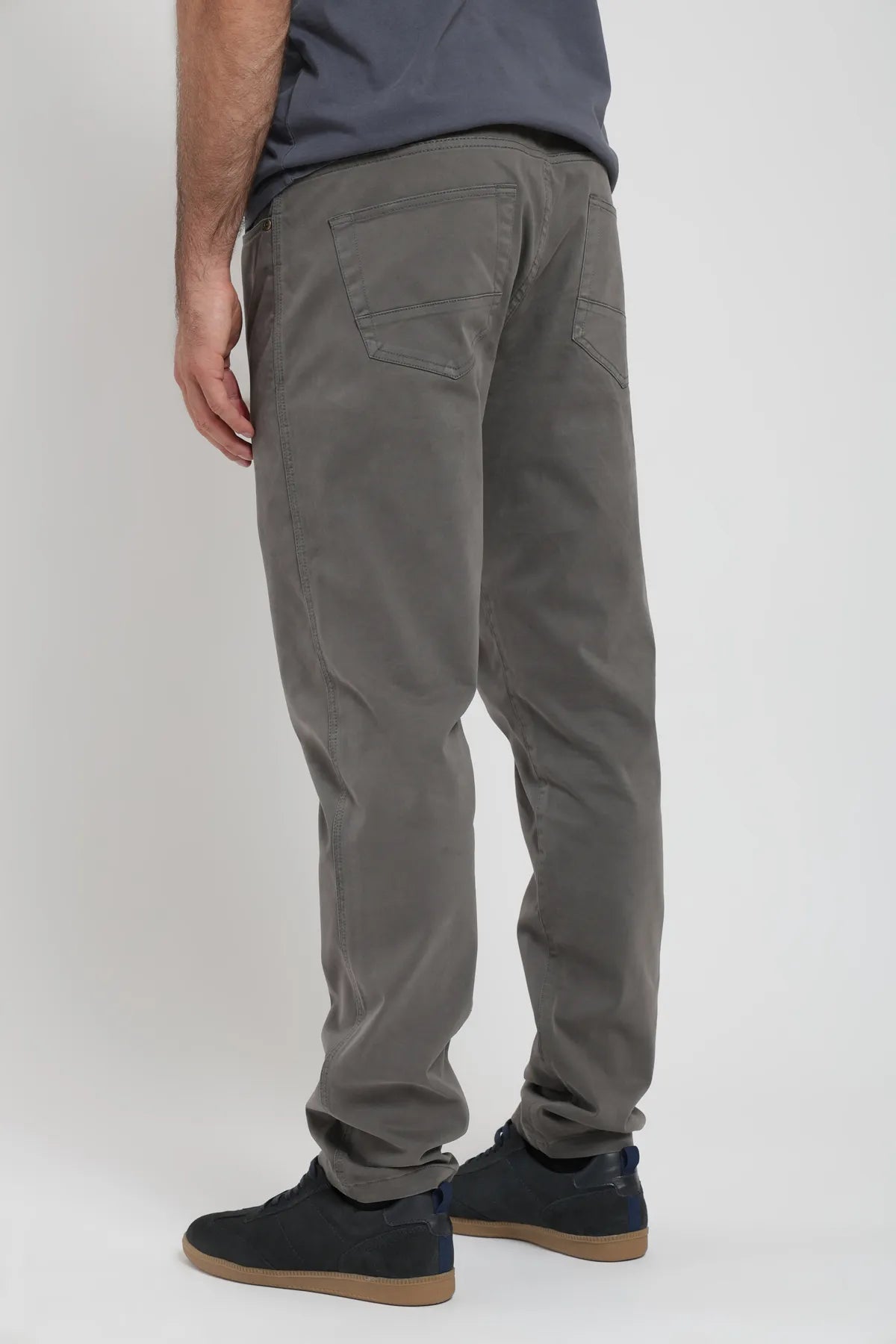 Label - Pantalón hombre shaper olivo - Froens