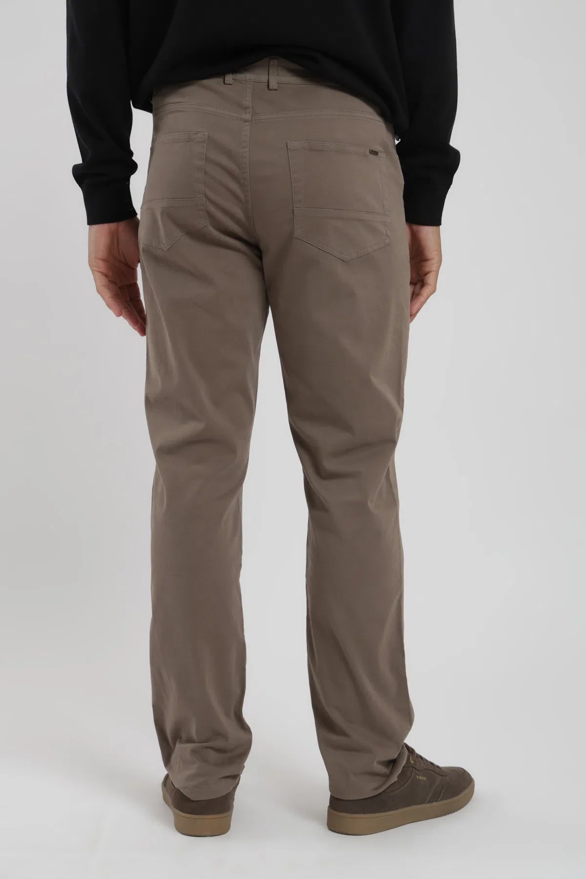 Label - Pantalon hombre Shaper cafe Froens