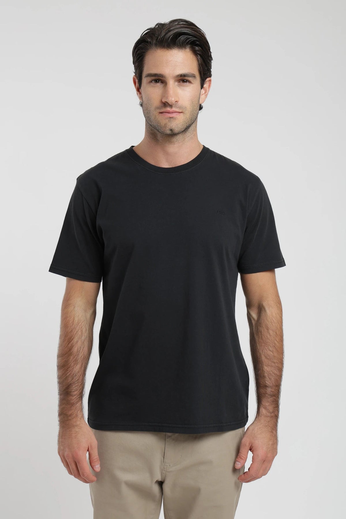 Label - Polera manga corta hombre slim negro - Froens
