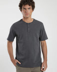 Polera manga corta hombre Mao grafito - Algodón orgánico