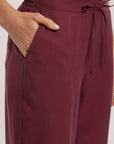Pantalón mujer coral burdeo Froens