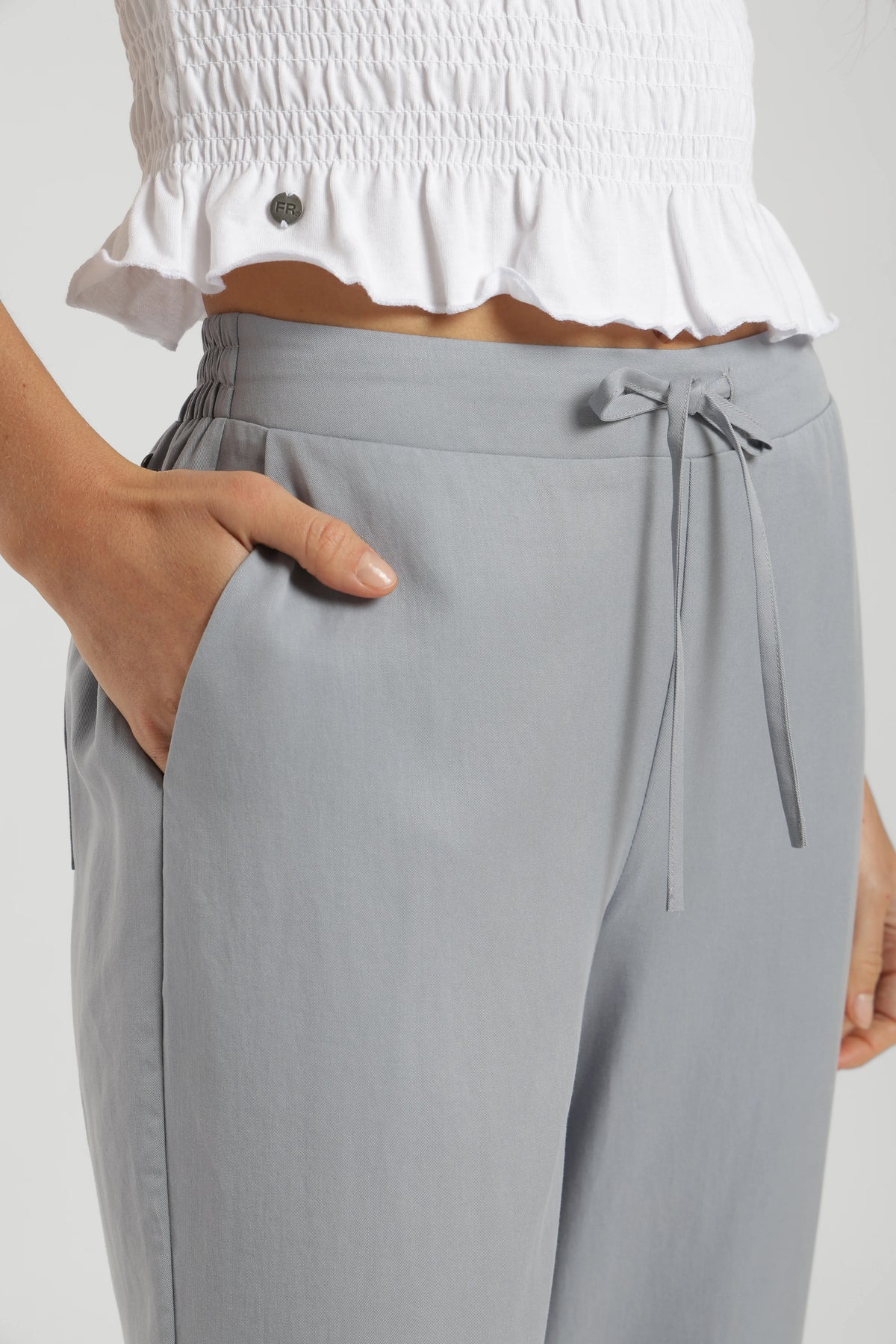 Pantalón mujer coral gris Froens