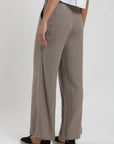 Pantalón mujer Docas rayas café Froens