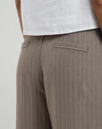 Pantalón mujer Docas rayas café Froens