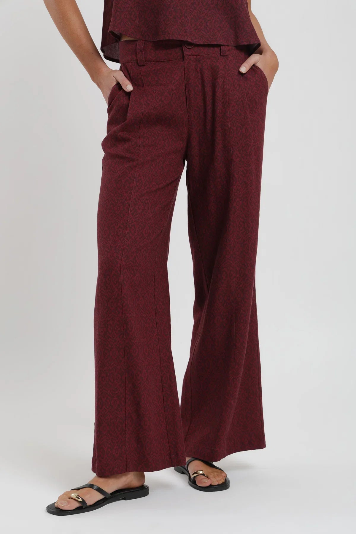 Pantalón mujer Docas rombos burdeo Froens