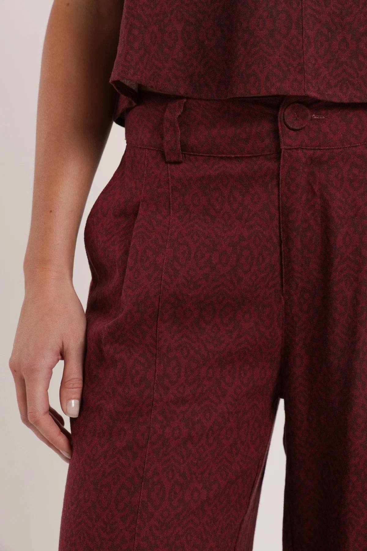 Pantalón mujer Docas rombos burdeo Froens
