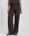 Pantalón mujer faro café Froens