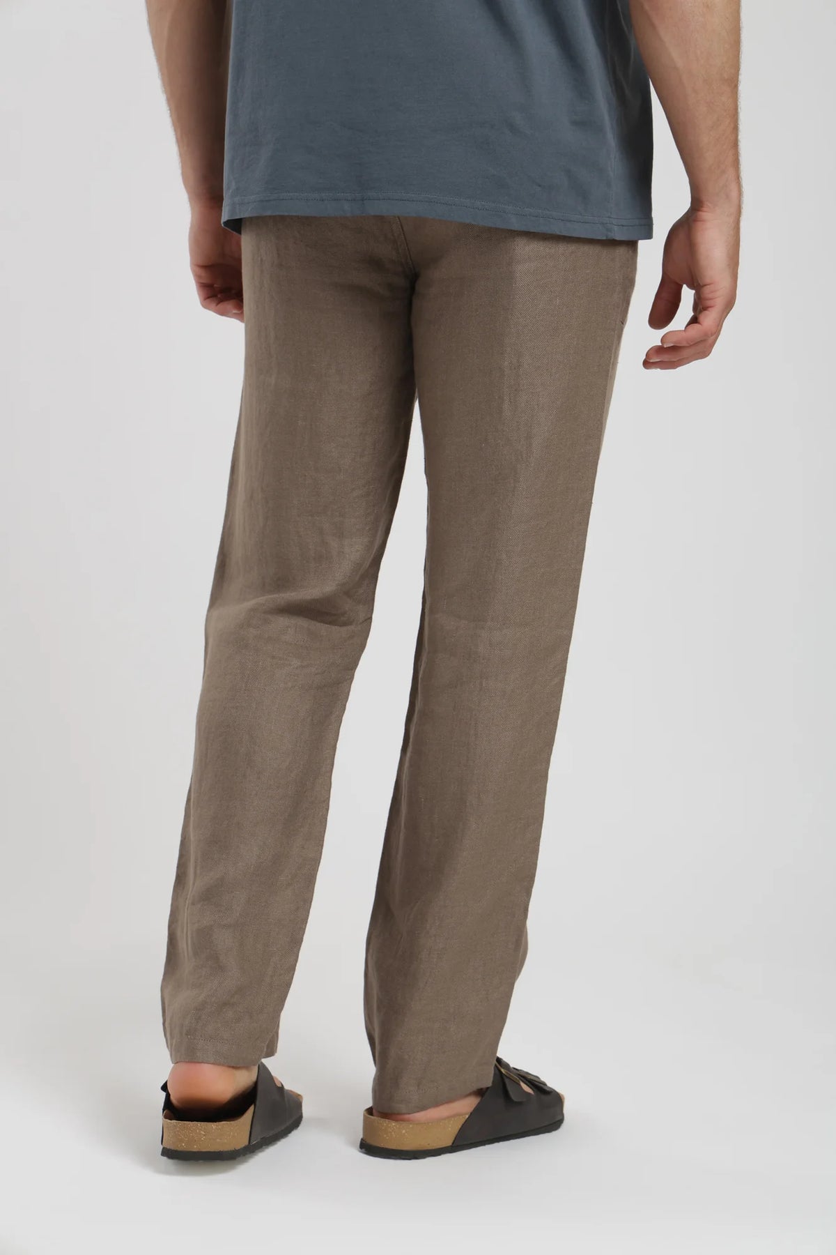 Pantalón hombre lino taupe Froens