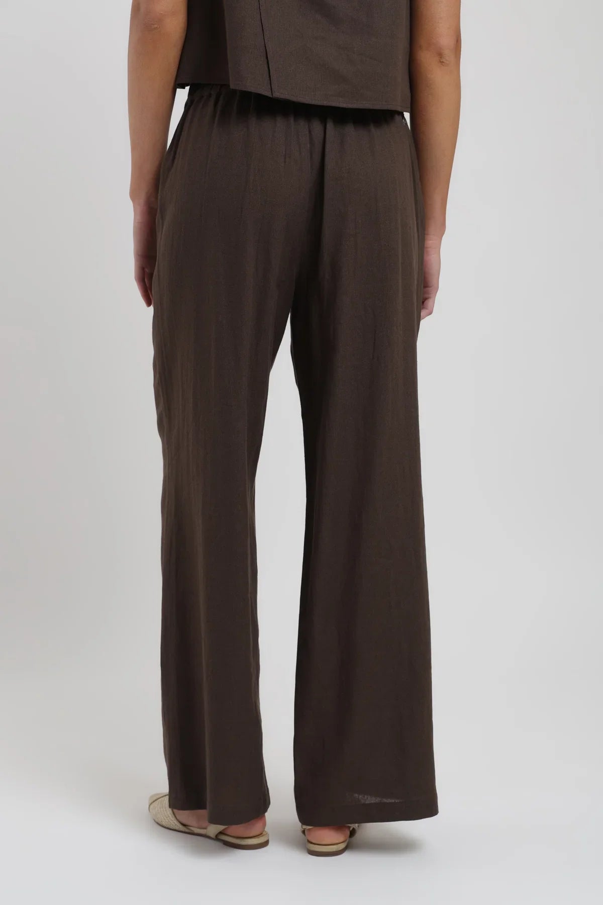 Pantalón mujer Mara café Froens