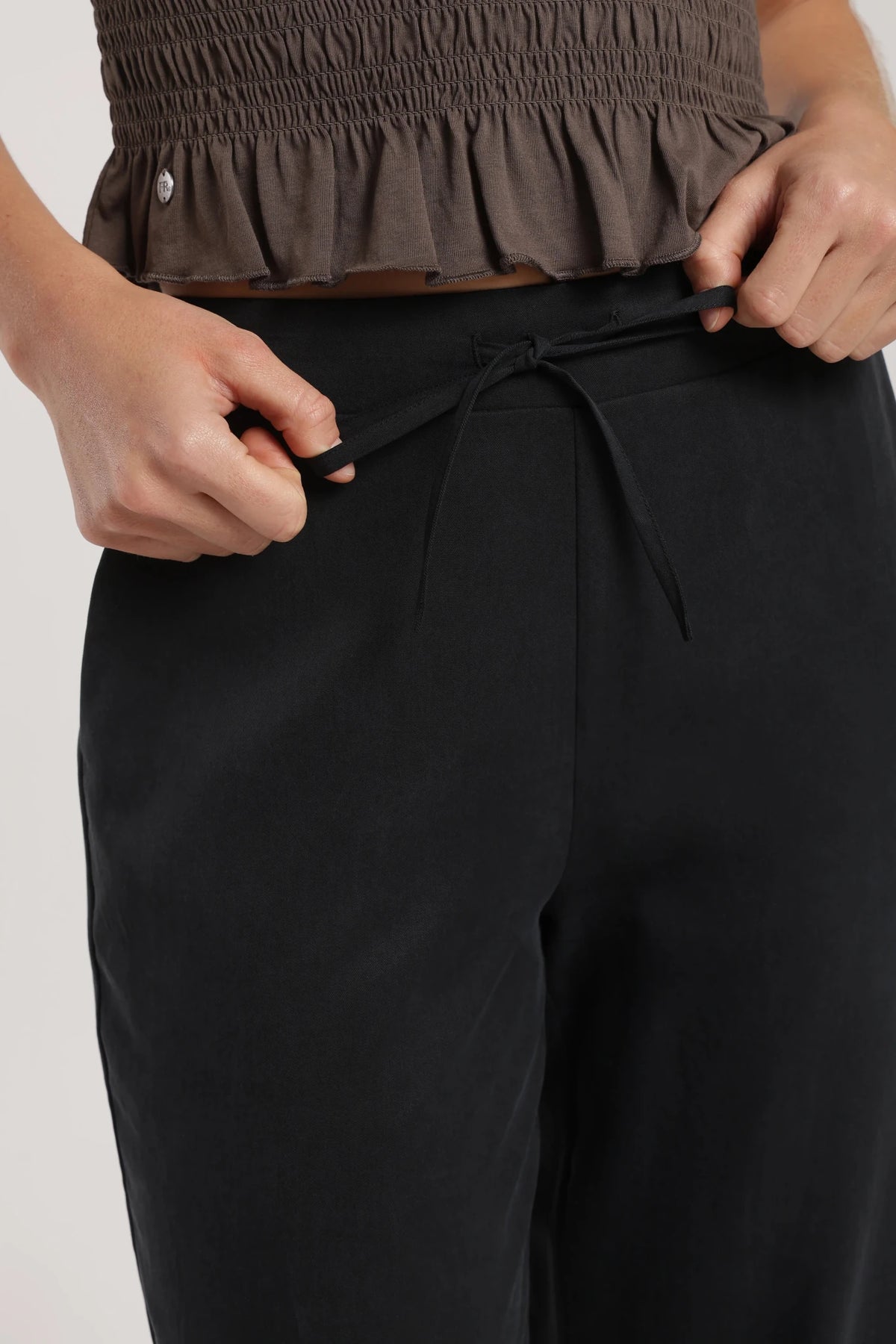 Pantalón mujer coral negro Froens