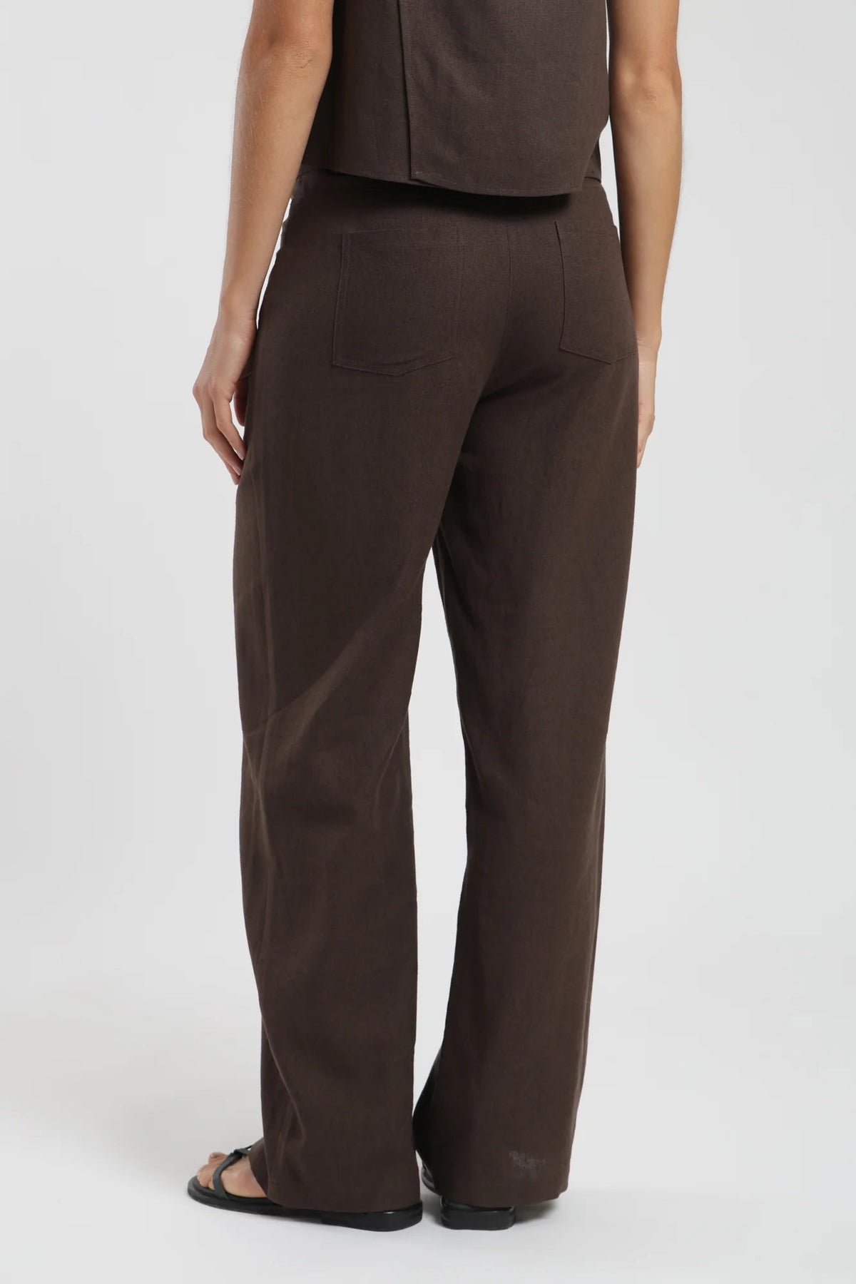 Pantalón mujer faro café Froens
