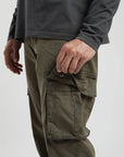 Pantalón hombre Cargo verde