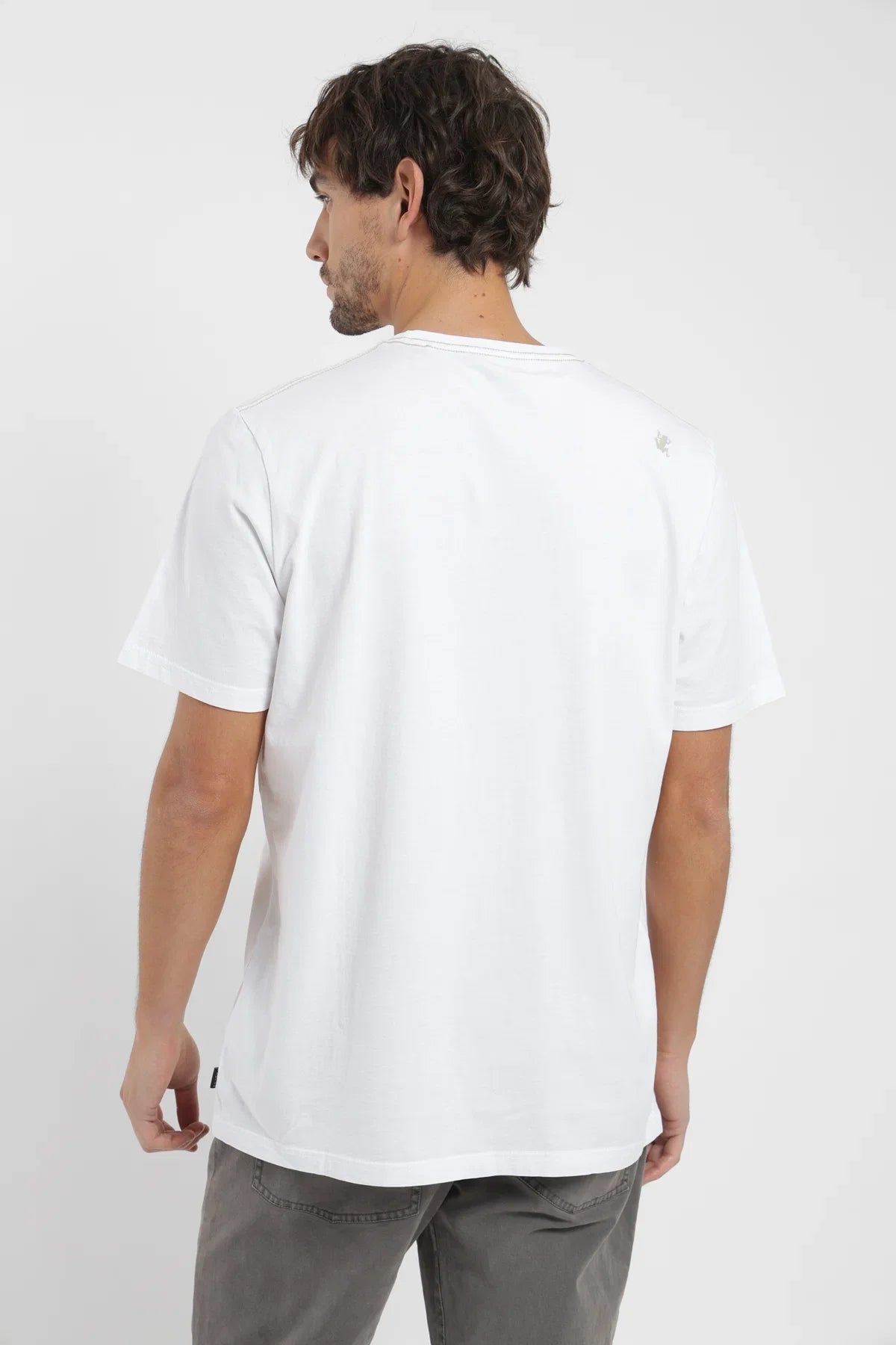 Polera manga corta hombre Bolsillo stitch blanco Froens