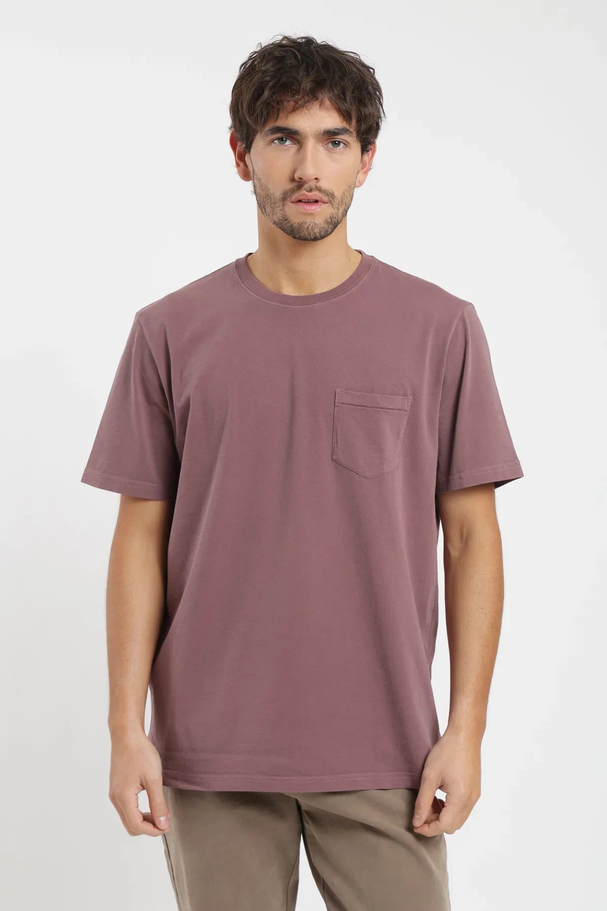 Polera manga corta hombre Bolsillo stitch burdeo Froens