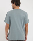Polera manga corta hombre Bolsillo stitch celeste Froens