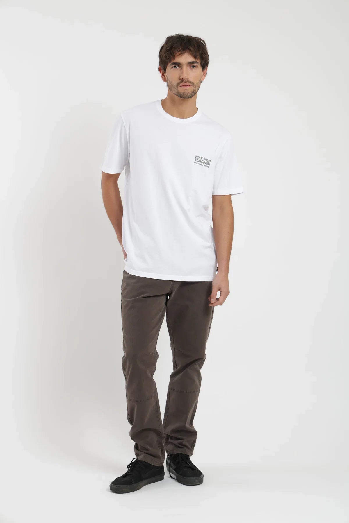 Polera manga corta hombre Flores blanco Froens