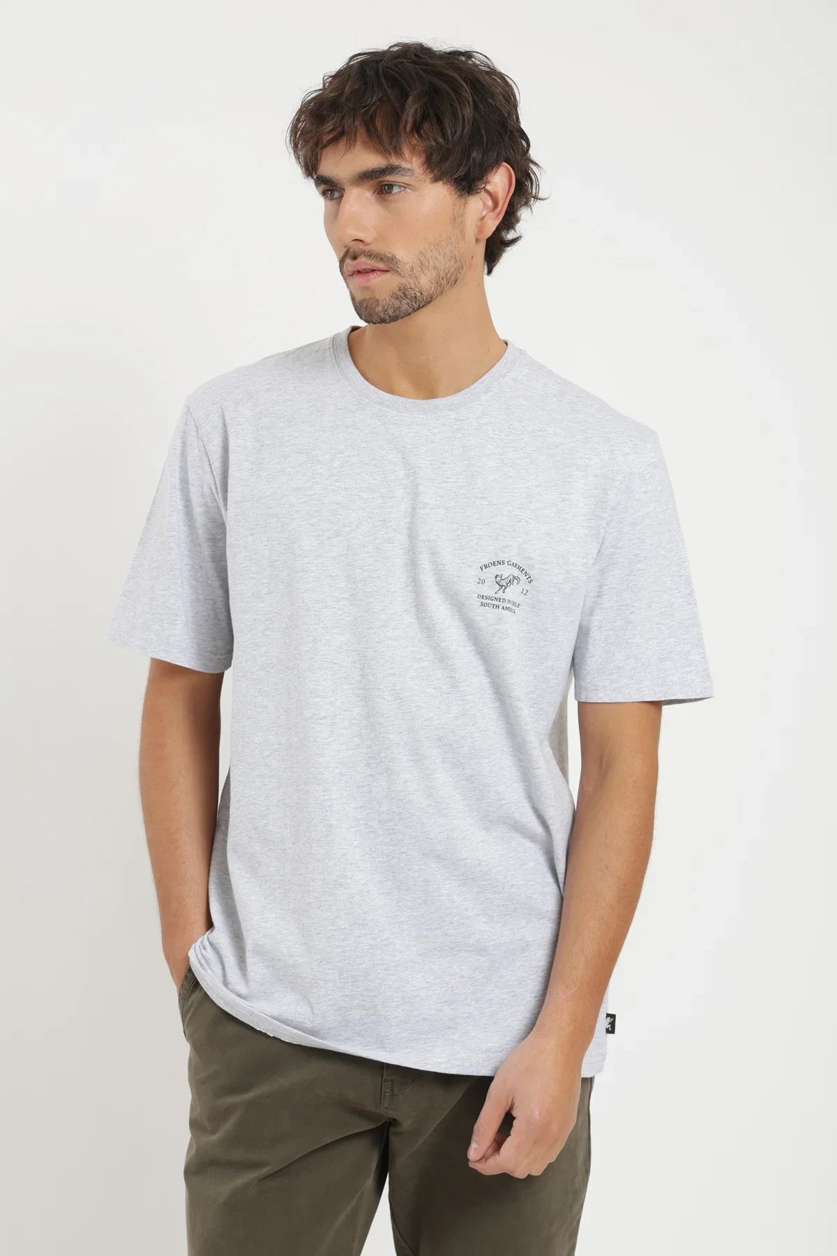 Polera manga corta hombre Fox gris Froens