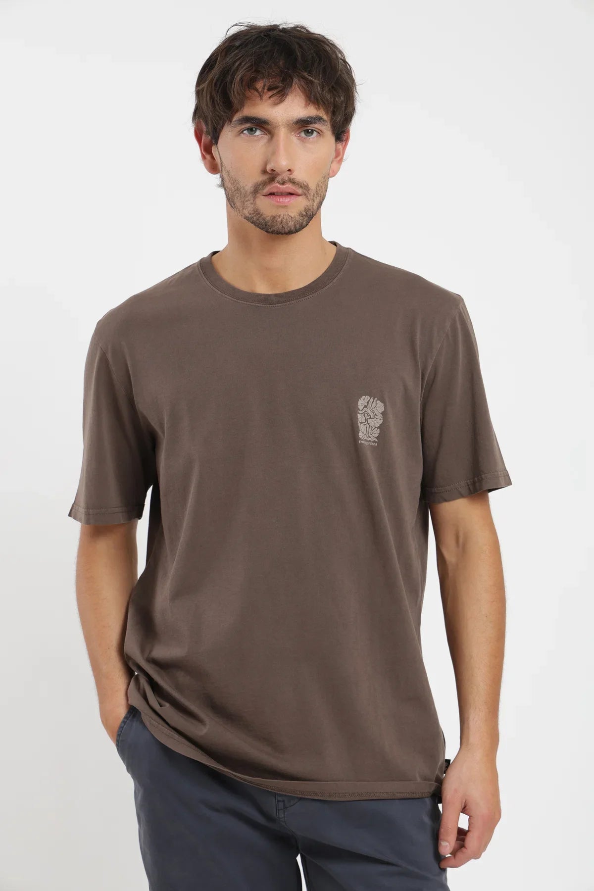 Polera manga corta hombre Garden café Froens