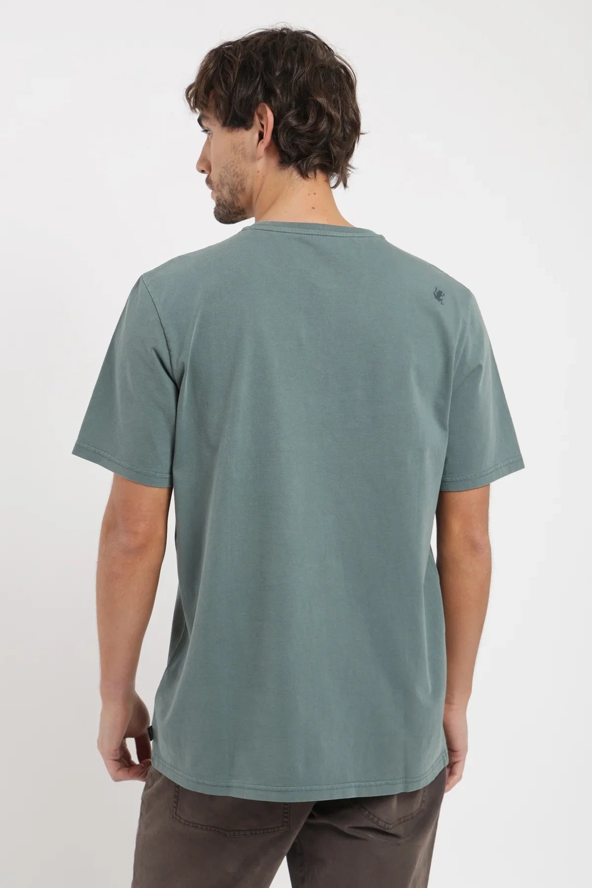 Polera manga corta hombre Mao verde oscuro Froens